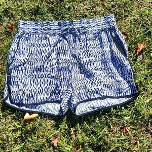 AVA CHRISTINE ▪︎ Abstract Geometric Pattern Shorts w/ Pockets, EUC